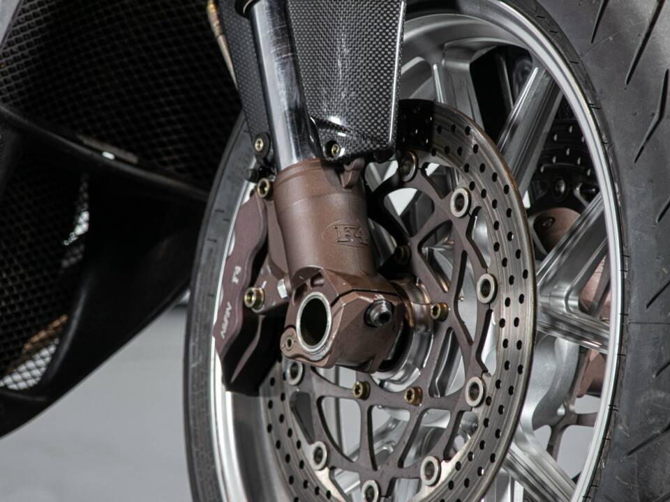 Bild 48/50 von MV Agusta DUMMY (2004)