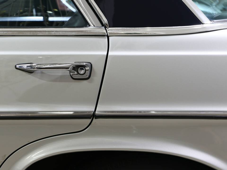 Imagen 11/38 de Mercedes-Benz 300 SEL 3.5 (1970)