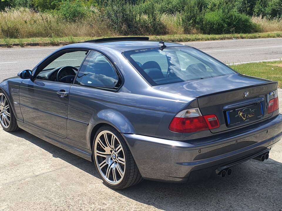 Image 7/42 of BMW M3 (2002)