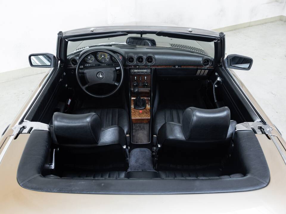 Afbeelding 10/32 van Mercedes-Benz 300 SL (1986)