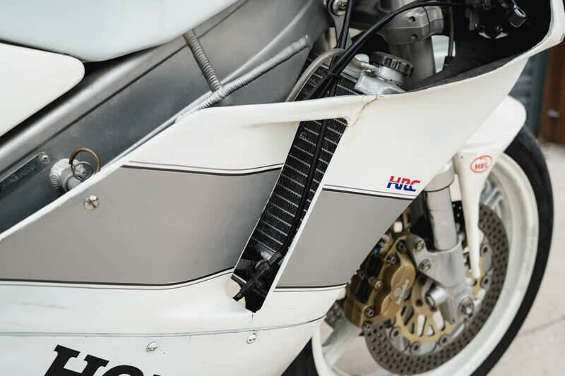 Bild 21/50 von Honda RS 250 RF (1993)