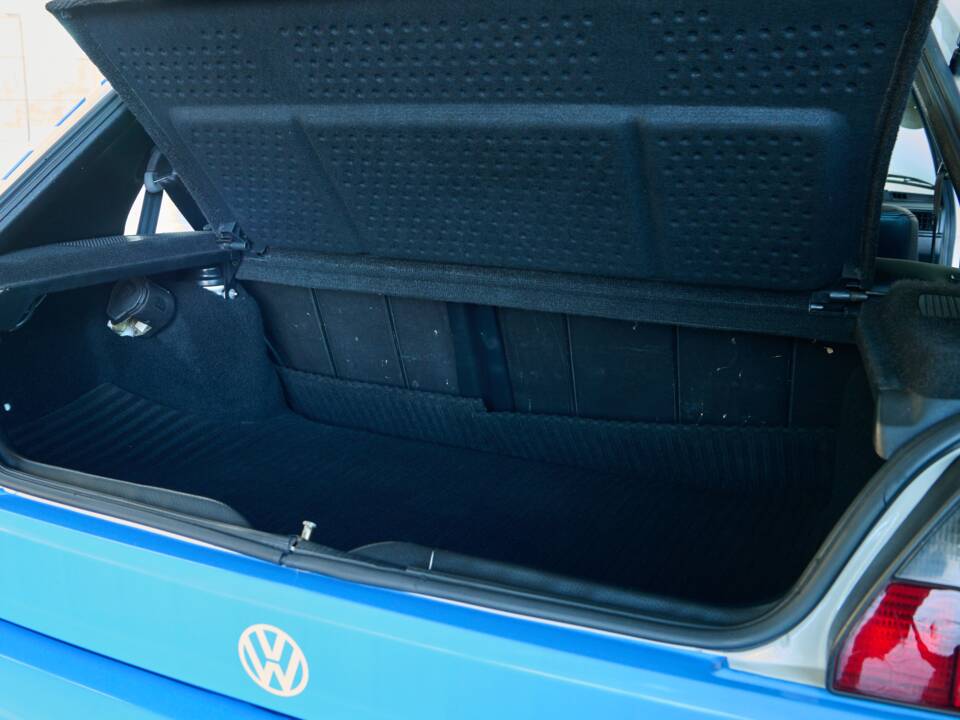 Bild 41/47 von Volkswagen Golf II Rallye 1.8 (1989)