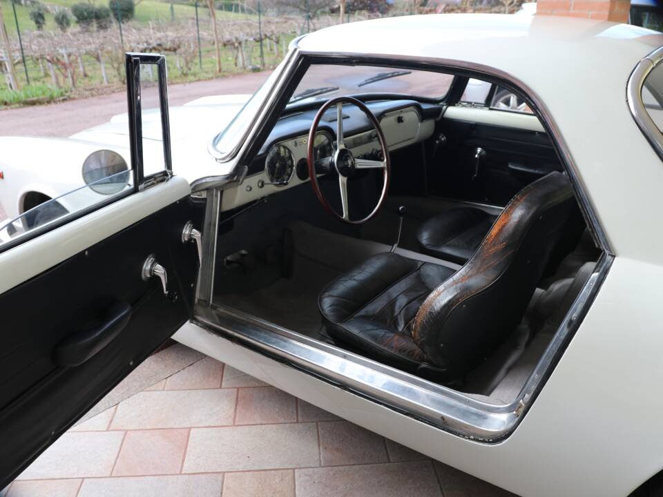 Image 9/31 of Lancia Flaminia GT Touring (1961)