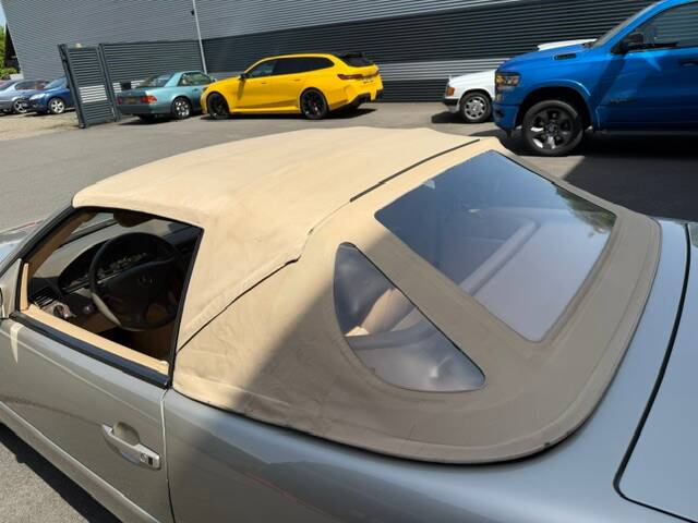 Image 21/23 of Mercedes-Benz SL 500 (1998)