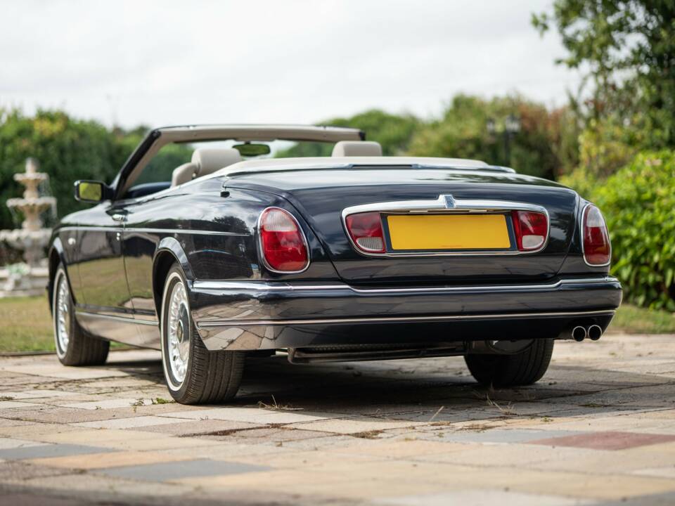 Image 13/50 de Rolls-Royce Corniche V (2000)