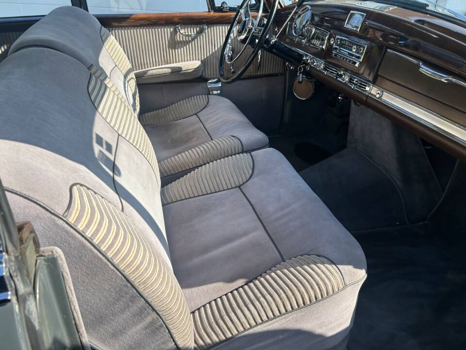 Bild 32/58 von Mercedes-Benz 300 d (1958)