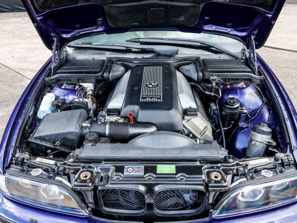 Bild 5/50 von ALPINA B10 V8 (2000)