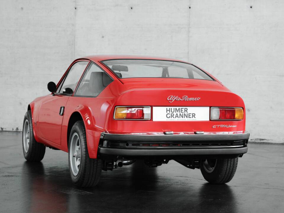 Image 19/50 of Alfa Romeo Junior Zagato GT 1300 (1972)