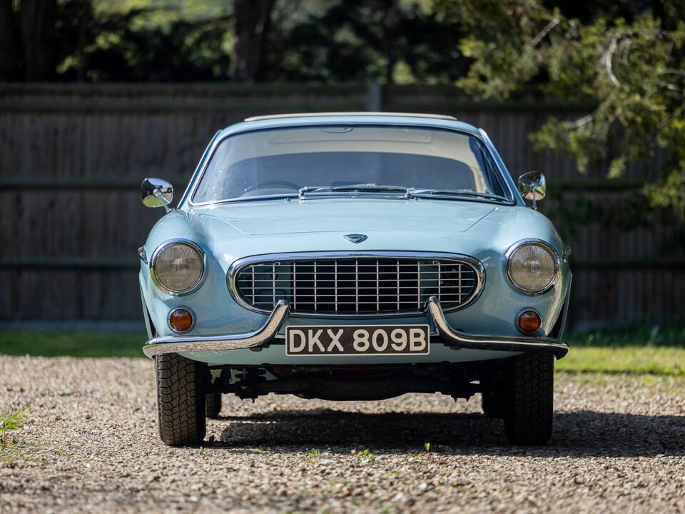 Image 26/50 of Volvo 1800 S (1964)