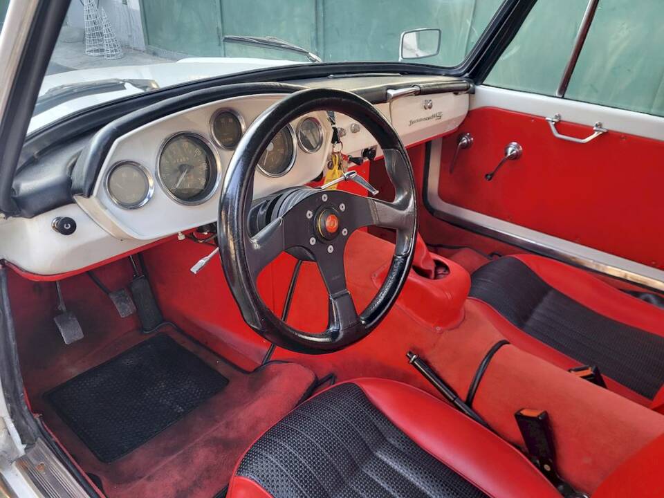 Immagine 20/33 di Innocenti Spider S (1963)