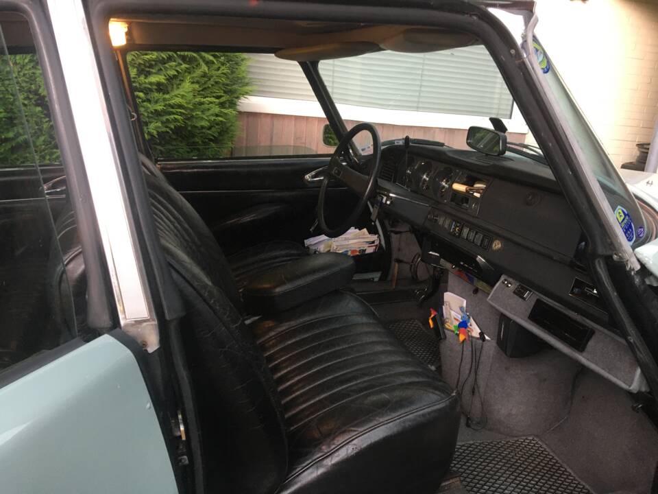 Image 59/95 of Citroën DS 21 Pallas (1973)
