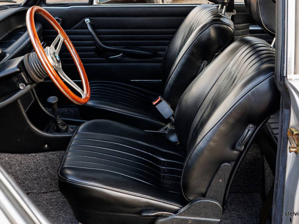 Bild 30/53 von BMW 2002 tii (1974)