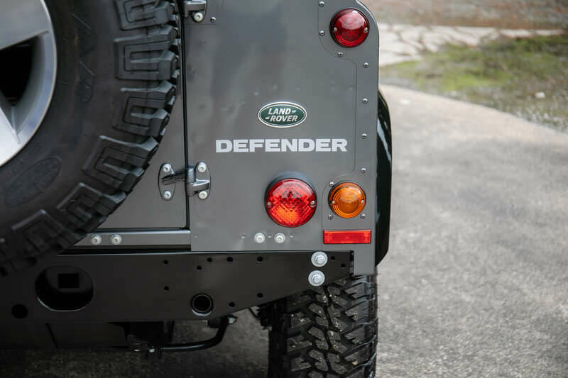 Bild 13/50 von Land Rover Defender 90 (2015)