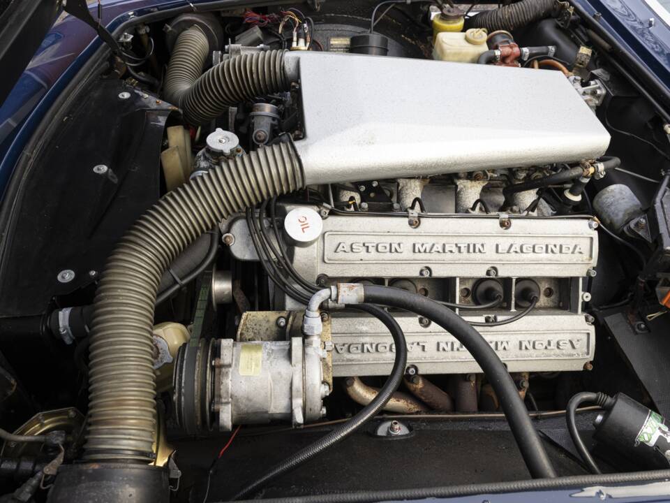 Bild 28/29 von Aston Martin V8 Volante (1980)