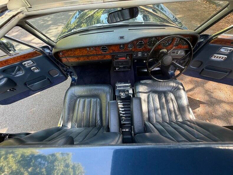 Bild 4/47 von Bentley T 2 (1977)