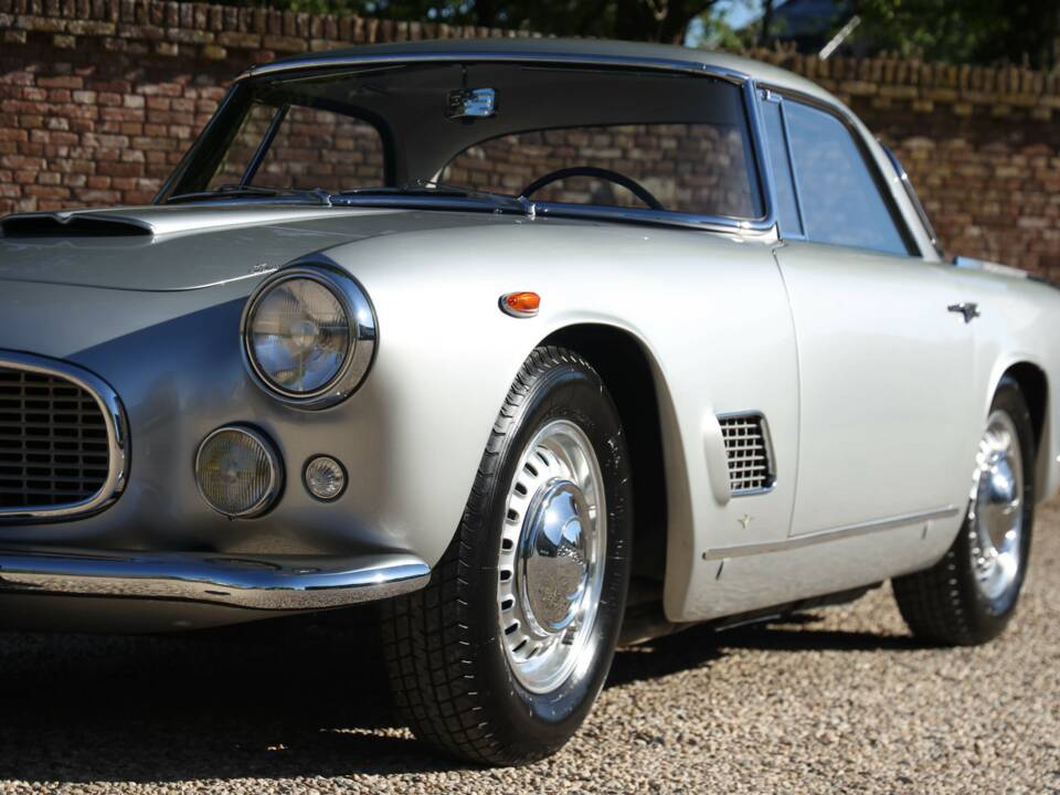Bild 33/50 von Maserati 3500 GT Touring (1961)