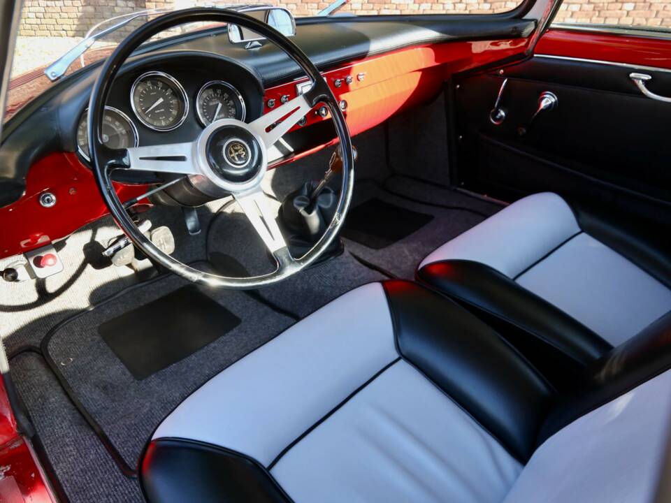 Image 9/50 of Alfa Romeo Giulietta SS (1961)