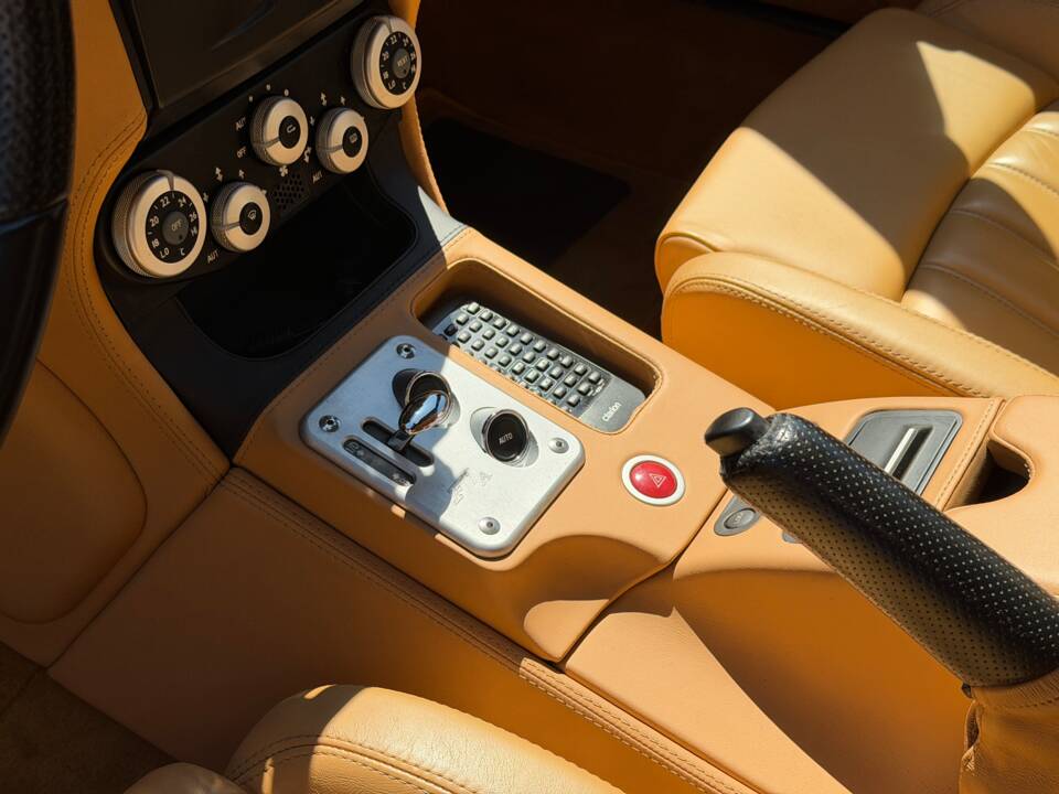 Afbeelding 26/74 van Ferrari 612 Scaglietti (2006)