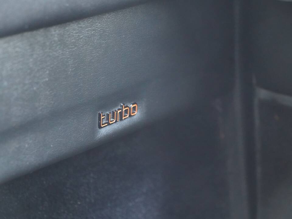 Immagine 43/100 di Ferrari 208 GTS Turbo (1989)