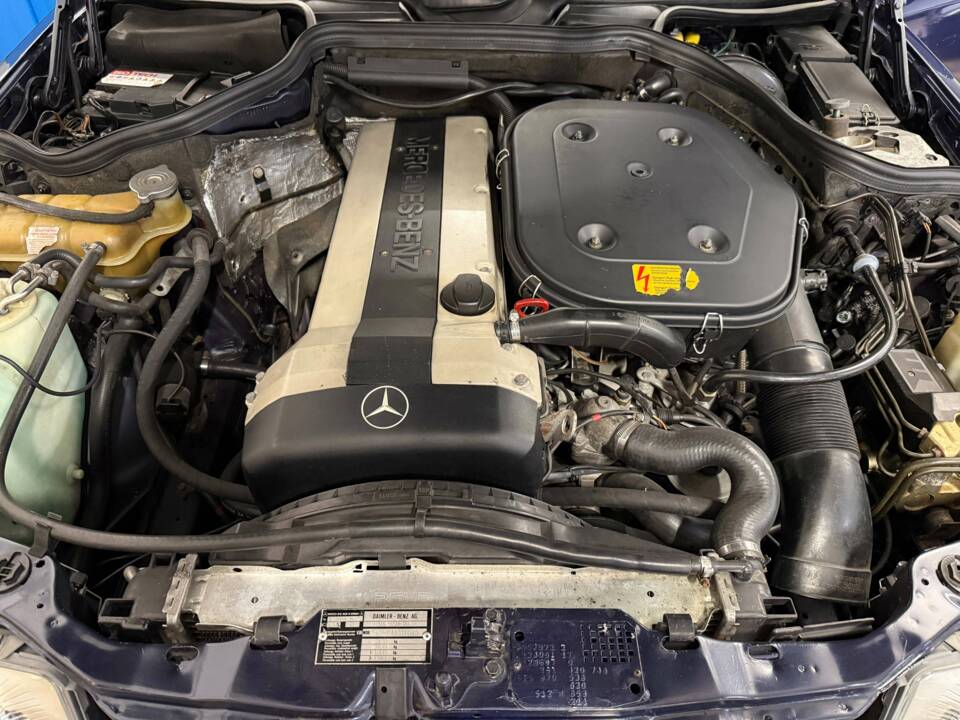 Bild 12/21 von Mercedes-Benz 300 CE-24 (1993)