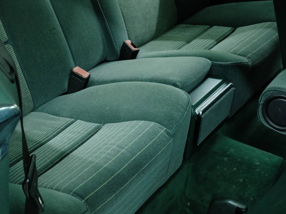 Bild 34/50 von Mercedes-Benz 500 SEC (1988)