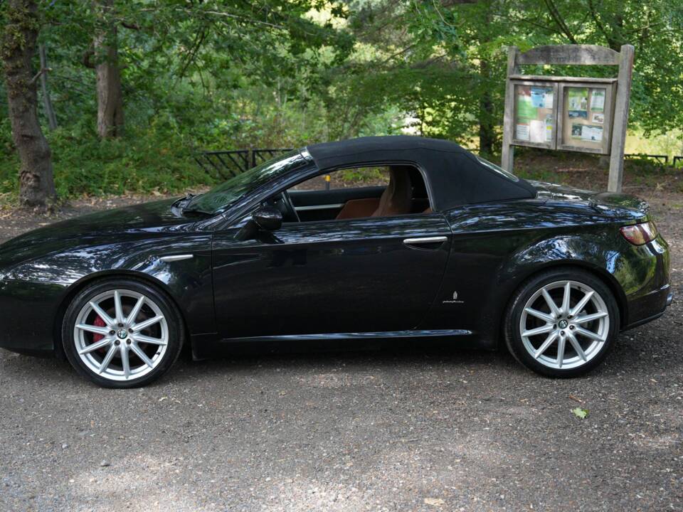 Bild 37/50 von Alfa Romeo Spider 3.2 V6 (2008)