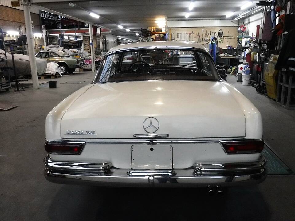 Bild 6/50 von Mercedes-Benz 300 SE (1967)