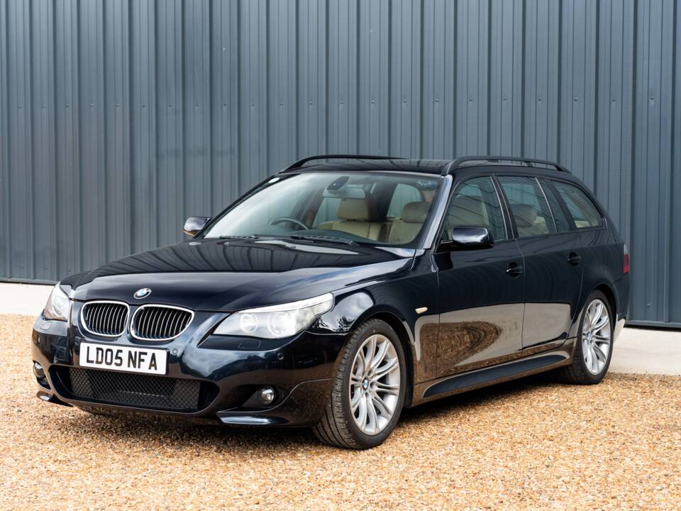Imagen 5/65 de BMW 545i Touring (2005)
