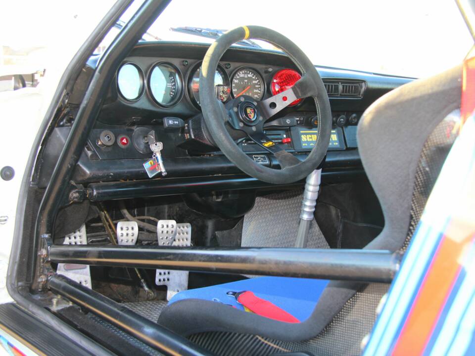 Bild 13/15 von Porsche 911 RSR (1985)
