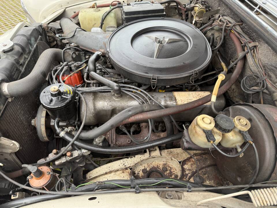 Image 30/44 of Mercedes-Benz 280 SEL 3,5 (1971)