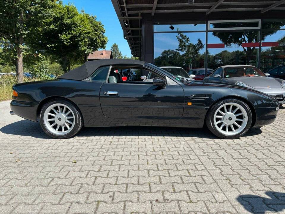 Bild 18/19 von Aston Martin DB 7 Volante (1998)