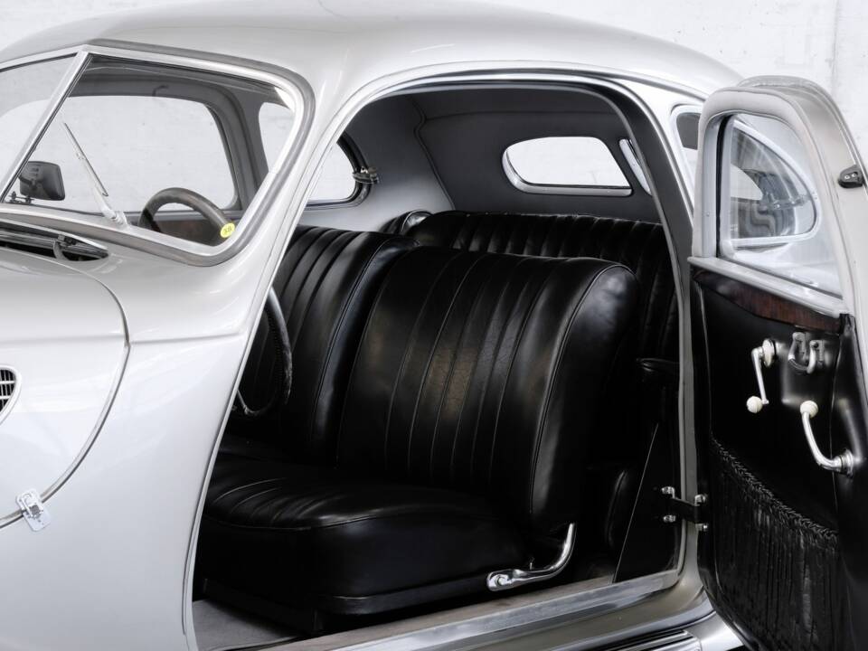 Bild 24/48 von BMW 327 (1940)