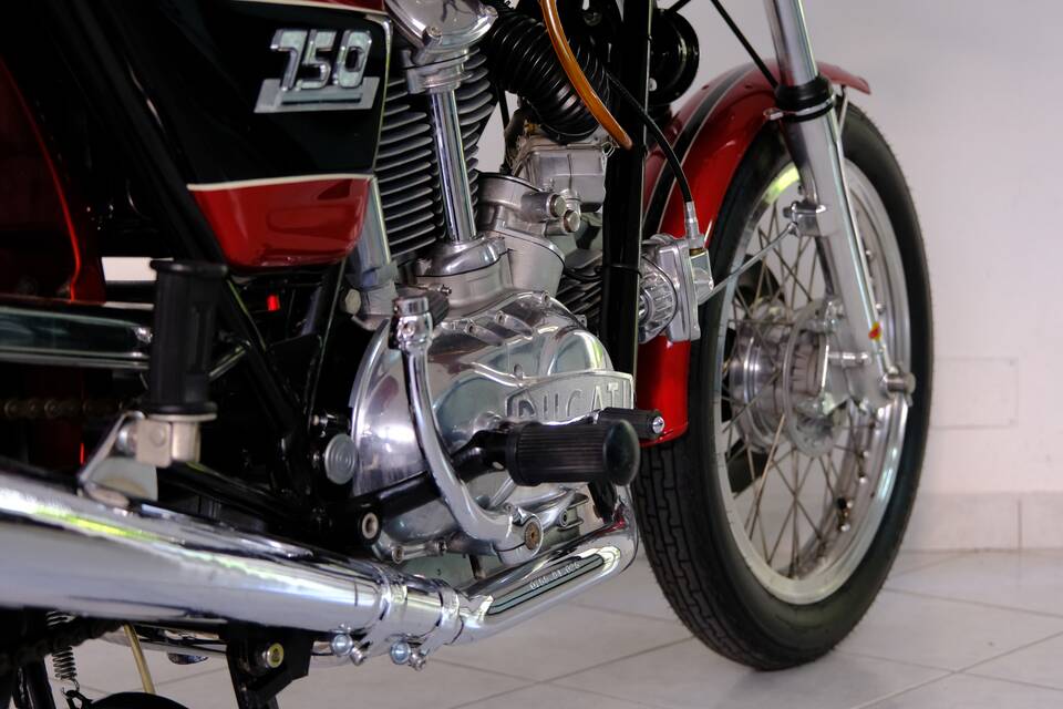 Immagine 95/96 di Ducati 750 GT (1974)