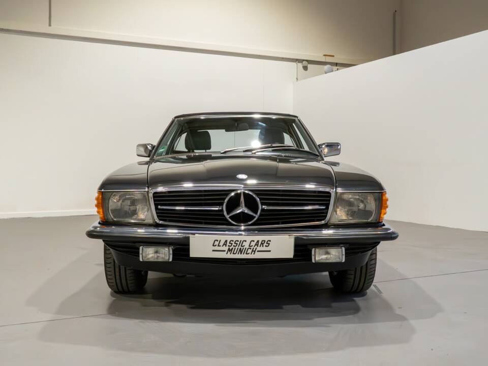 Image 9/32 of Mercedes-Benz 280 SL (1985)