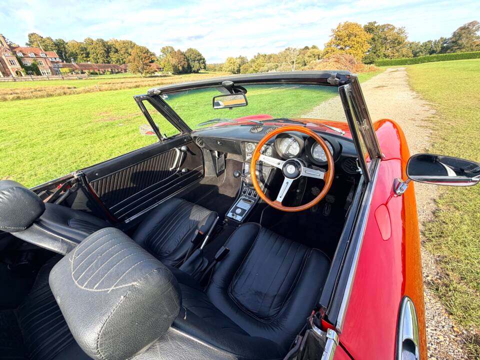 Imagen 37/50 de Alfa Romeo 1750 Spider (1971)