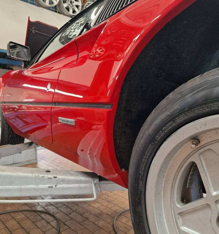 Image 17/82 of Ferrari 308 GTS Quattrovalvole (1983)
