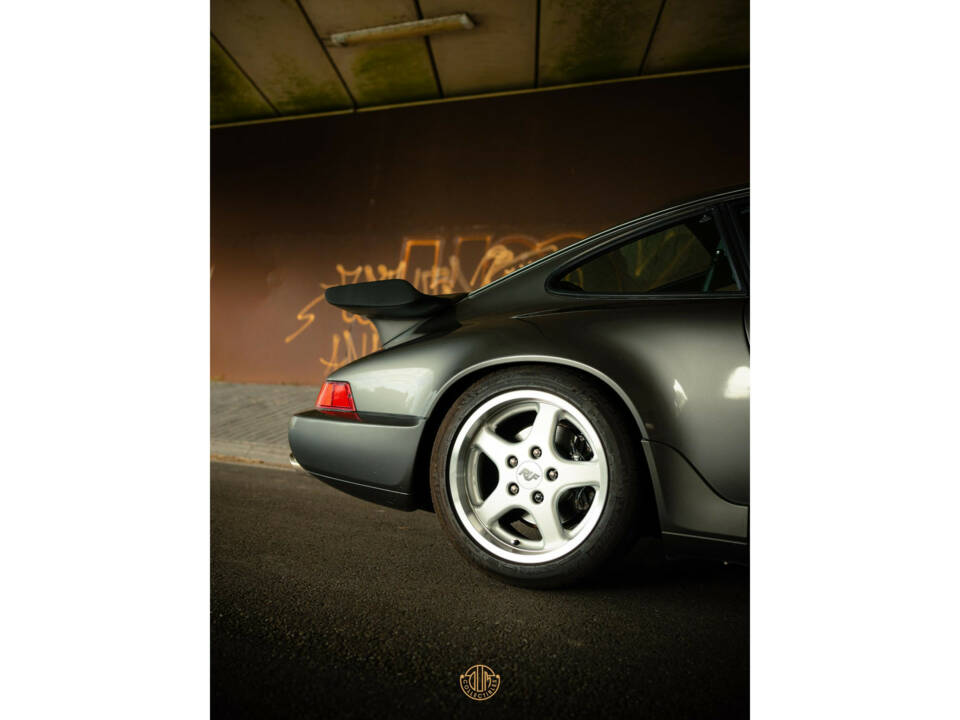 Imagen 48/49 de Porsche 911 Carrera 2 (1994)