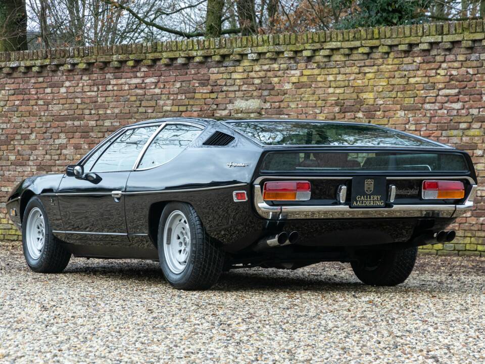 Afbeelding 41/50 van Lamborghini Espada 400 GT (1973)