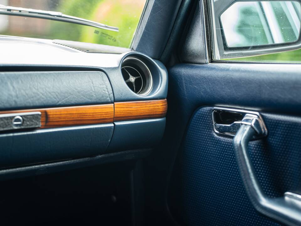 Bild 42/83 von Mercedes-Benz 300 D Turbodiesel (1983)