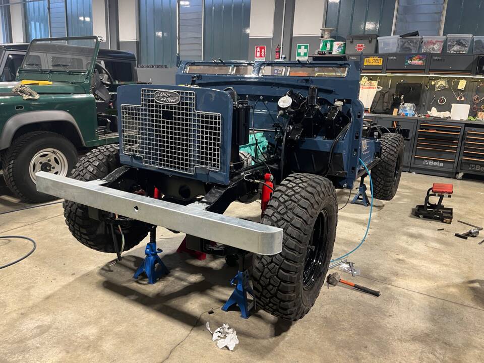 Image 19/46 of Land Rover 109 (1969)