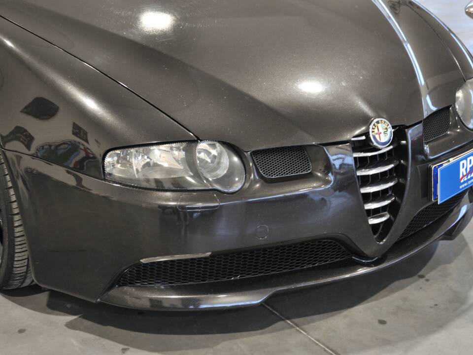 Image 11/27 of Alfa Romeo 147 3.2 GTA (2002)