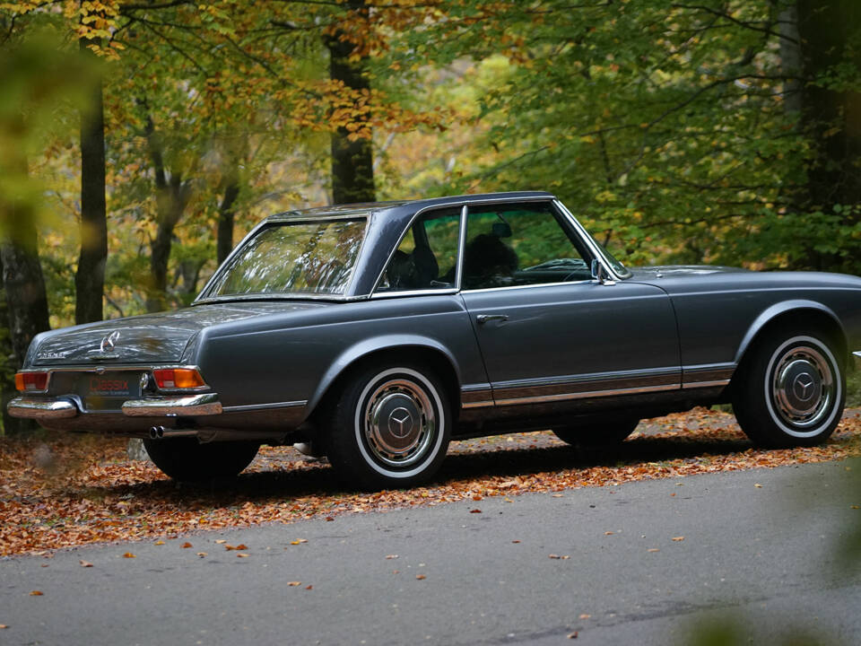 Image 1/34 de Mercedes-Benz 280 SL (1970)