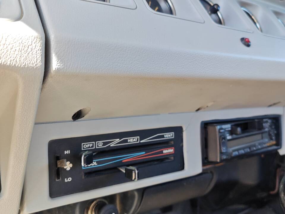 Afbeelding 32/33 van Jeep Wrangler 2.5L (1990)
