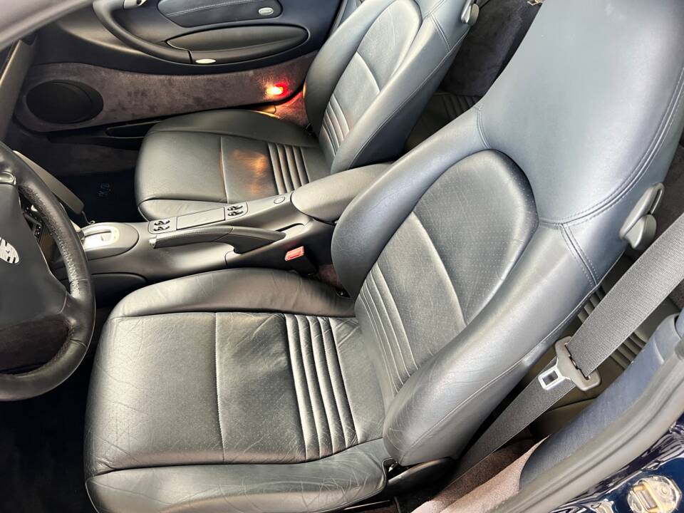 Image 19/44 de Porsche 911 Carrera (2000)
