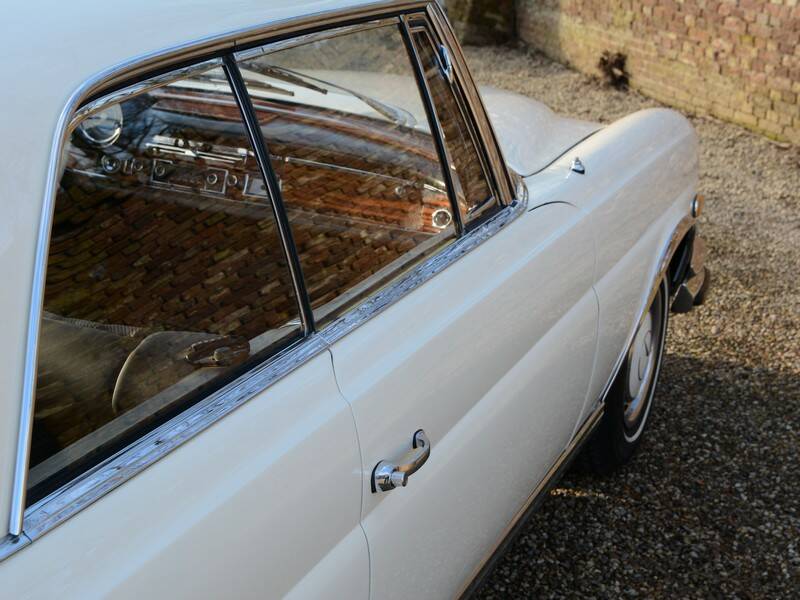 Bild 13/50 von Mercedes-Benz 280 SE 3,5 (1971)