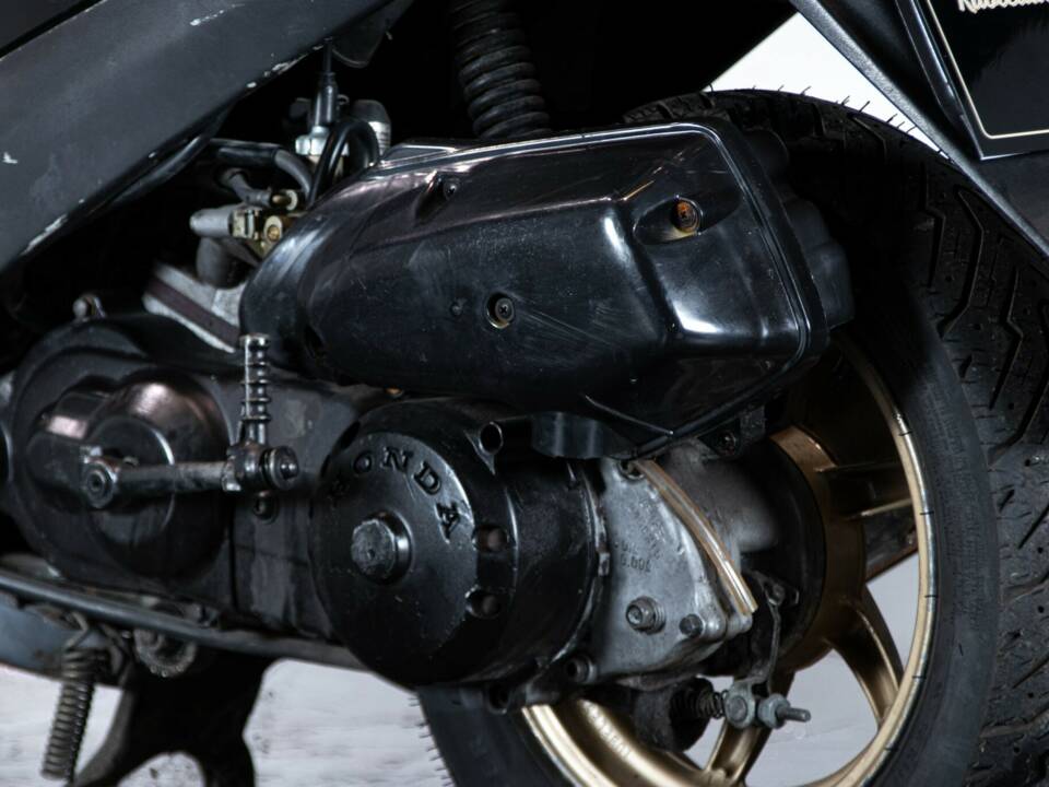 Bild 43/50 von Honda DIO ZX (1993)