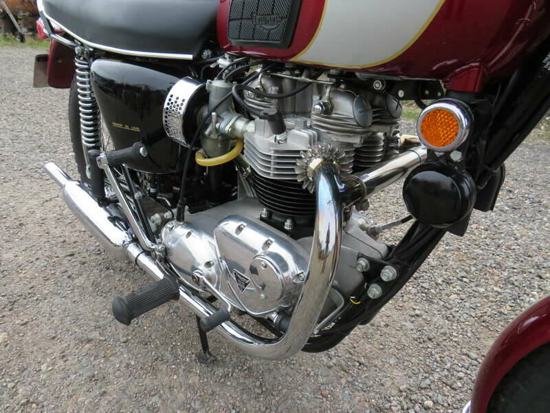 Image 13/50 de Triumph DUMMY (1970)