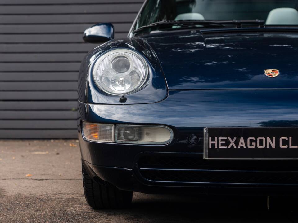 Image 15/68 of Porsche 911 Carrera (1997)