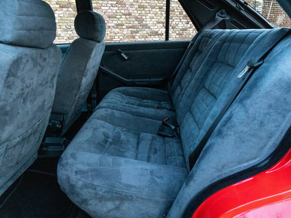 Imagen 43/50 de Lancia Delta HF Integrale Evoluzione I (1991)