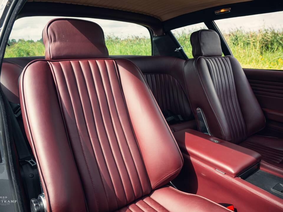 Afbeelding 14/25 van Jensen Interceptor  MK II (1971)